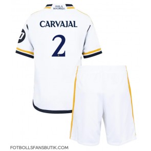 Real Madrid Daniel Carvajal #2 Replika Hemmatröja Barn 2023-24 Kortärmad (+ Korta byxor)